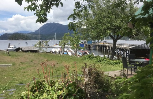 Sechelt Cabin | Eagle cabin on the beach