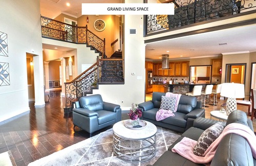 Missouri City House | Eagle.Cedar❤️ A HOUSE AS BIG AS TEXAS 4"