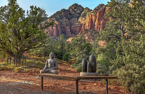 West Sedona House | Eagle Dancer, Garden Studio. Luxury Retreat w/Spa