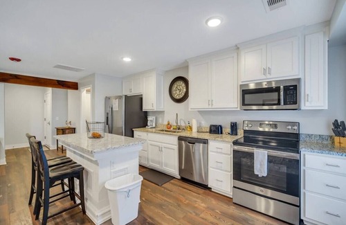 Statesboro Apartment | Eagle Exec Loft In Downtown Statesboro