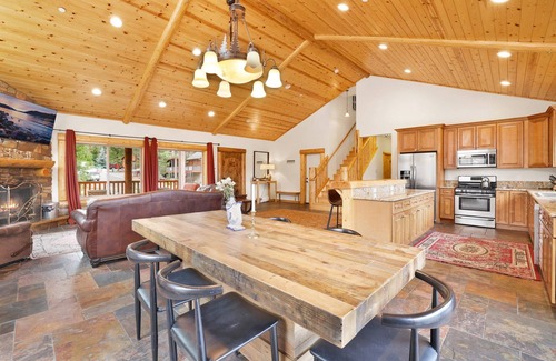 Castle Glen Estates House | Eagle Ridge Views #1648
