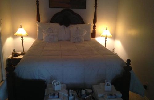 Central Okanagan Bed & Breakfast | Eagle's Nest B&B