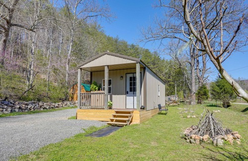 Rising Fawn Apartment | ‘Eagle’s Nest’ Studio in Rising Fawn: Creek Access