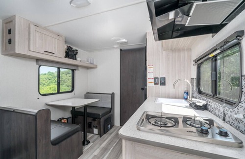 Blue Ridge House | Eagle's View Campsite