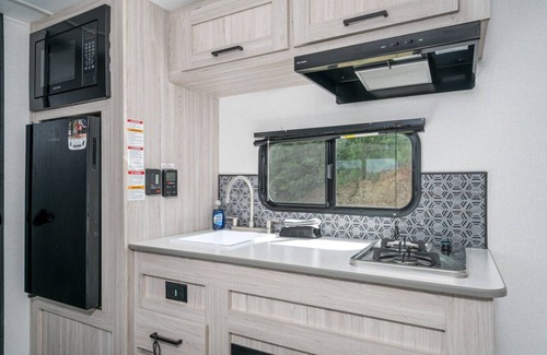 Blue Ridge House | Eagle's View Campsite