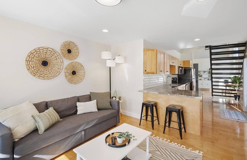 South Haven House | Eagles Loft - Luxury Downtown Living!