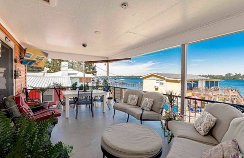 Ventress Villa | EAGLES NEST #1 AT SUN PERCH VILLAS. BEAUTIFUL VIEWS OF FALSE RIVER!