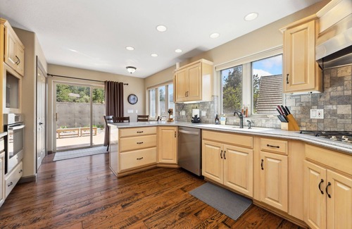 Estes Park House | Eagles Nest at Creekside on the 17th Green!
