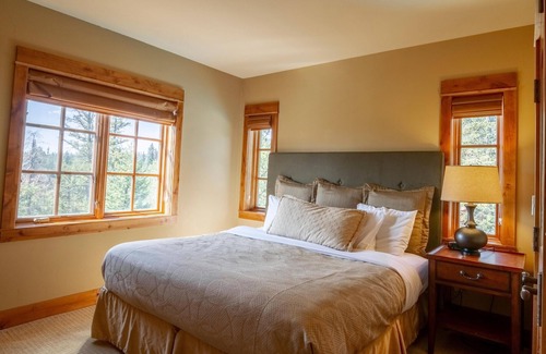 Tamarack Condo | Eagles Nest Lodge 2 Bedroom Condo - Delightful 2 BR Condo with Fireplace and Patio