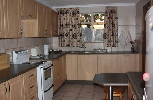Greater Johannesburg Metropolitan Area Hotel | Eagles Nest Lodge