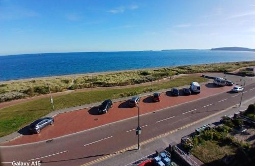 Rhyd-y-clafdy House | Eagles Nest Sea view with ensuite 3rd floor