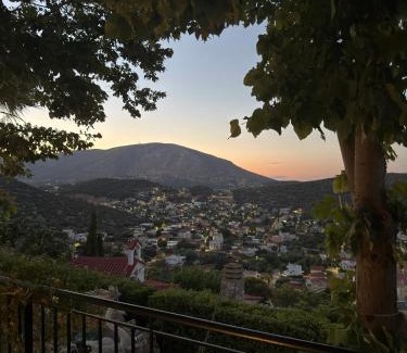 Kropia House | Eagles Nest Villa Athenian Riviera in Aghia Marina near Lagonisi, next to the beach close to Athens Airport