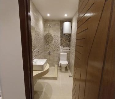 Giza Hotel | Eagles Pyramids View
