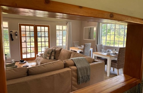 Greytown Cottage | Eagles Rest offers comfortable accommodation situated 9 km outside Greytown
