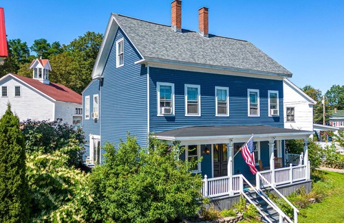 Meredith House | Easiest Location! Rent a Boat, Attend a Wedding! 2600sqft on Main St Meredith