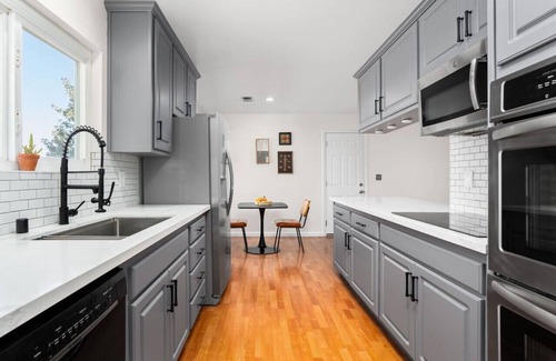 Concord House | East Bay Area Retreat l Convenient l 3 Bedroom
