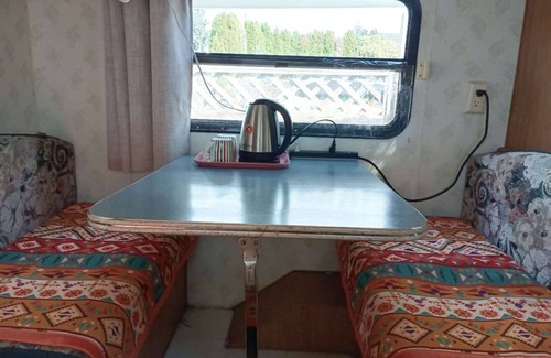 Burnaby House | East Burnaby RV trailer, close to amenities