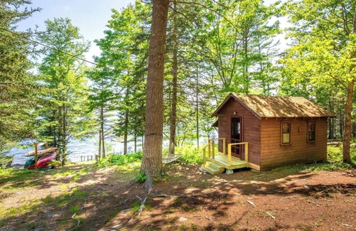 Bremen Cabin | East Camp Stay - Cabin 1 + 3 + 4