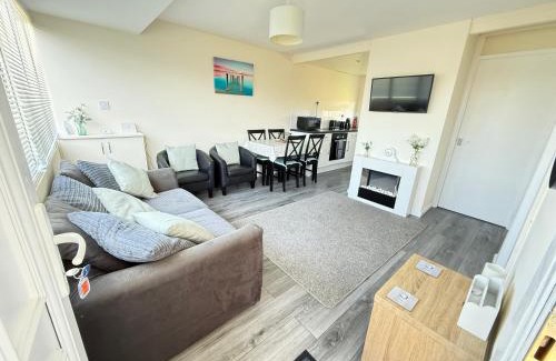Great Yarmouth Apartment | East Coast Chalets 62 Dog friendly, FREE Swimming pool passes