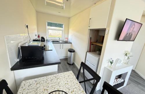 Great Yarmouth Apartment | East Coast Chalets 62 Dog friendly, FREE Swimming pool passes