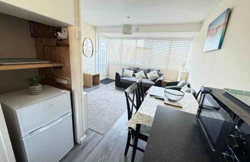 Great Yarmouth Apartment | East Coast Chalets 62 Dog friendly, FREE Swimming pool passes