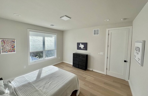 Blackshear-Prospect Hill House | East Downtown Large Hot Tub Discounted Rates Jan/Feb