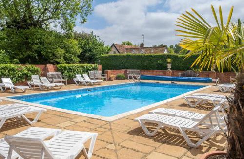 Saxmundham House | East Green Farm Cottages - The Old Stables
