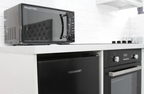 Hoe Street Apartment | East London 1-Bed Studio Sleeps 2 4 mins to Tube