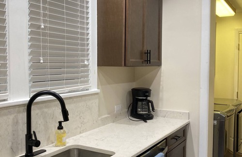 Forest Hills House | East of Pgh spacious house-2 brms+office-2ba-new kitchen-safe nbhd,off-st pkg