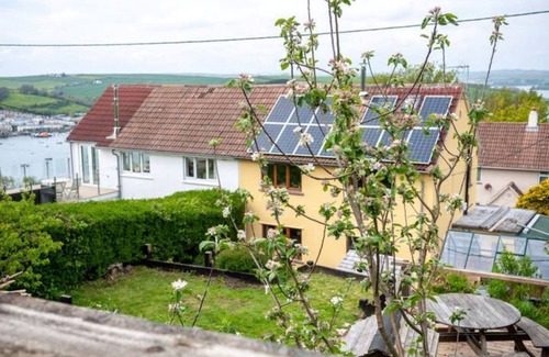 Salcombe House | East Portlemouth Home close to the beach