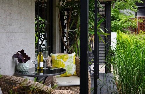 Daylesford Apartment | East St 1 - tranquil escape, cosy charm