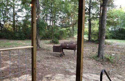 Palestine Cabin | East TX Cozy Cabin w/gated access