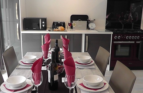 Eastbourne House | Eastbourne holiday home for 10+