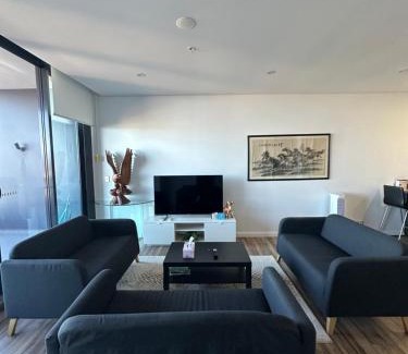 Eastgardens Apartment | Eastern Suburbs APT near Beach and Shopping mall