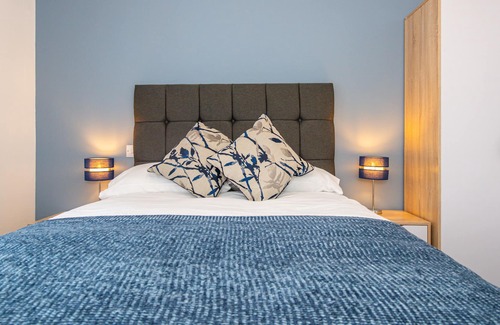 Speke Apartment | Eastern White House Flat B Liverpool Airport