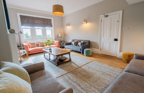 Leyburn House | Eastfield Lodge - Perfect Group accommodation