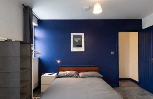 Easton Apartment | Easton 2 by StayStaycations
