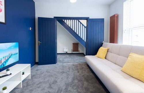 Easton Apartment | Easton 4 by StayStaycations