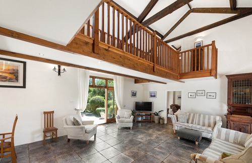 Kingsbridge House | Easton Court near Salcombe. Stunning barn - natural stream & paddock. Sleeps 10.