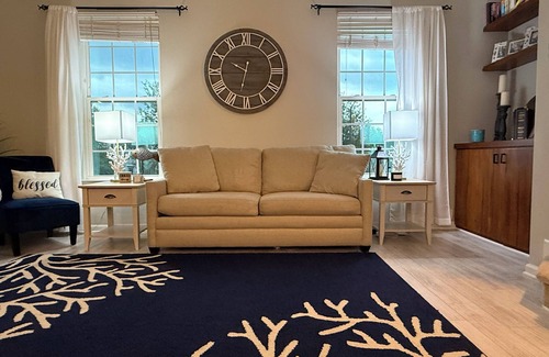 Easton House | Eastons Urban Oasis- centrally located townhome in Talbot County