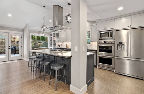 Fayetteville House | Eastside Estate-Quiet Neighborhood-5 mi to U of A