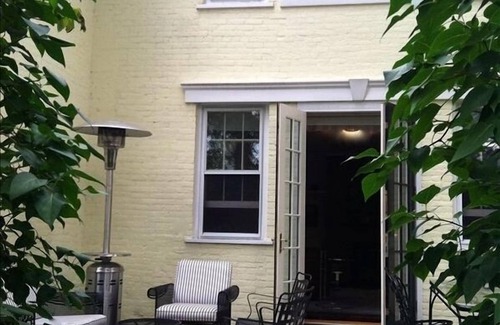 Saratoga Springs House | Eastside Grand Dame - Perfect Location! 5 minute walk to Track and Downtown