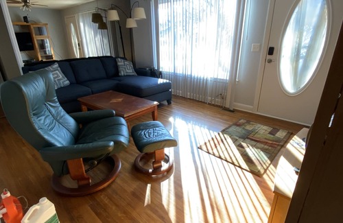 Nashville House | Easy access~3BR/n3 baths FAST Access to downtown minutes from Nashville airport