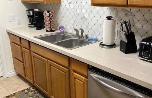 Fairbanks Apartment | Easy access to Steese Hwy for Ft Knox & travelers! Discounts on monthly rentals.