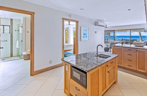 Downtown Lahaina Condo | Easy Accessible Oceanfront Luxury Townhome in Puamana