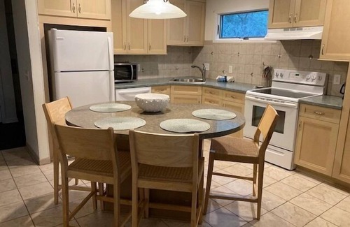 West Beach Village Villa | Easy beach access, dog friendly!