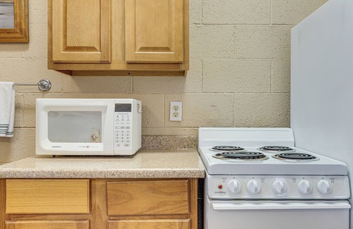 Lake Whitney Apartment | Easy Lake & Hiking Trails Access: Whitney Studio