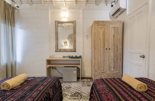 Downtown Kuta House | Easy Surf Camp Brand New Bungalow Twin Room Kuta Beach