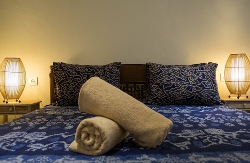 Downtown Kuta Hotel | Easy Surf Camp Standart Double Room Kuta Beach