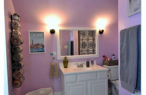 McHenry Apartment | Easy walk to downtown McHenry @ the heart of the Fox Rive